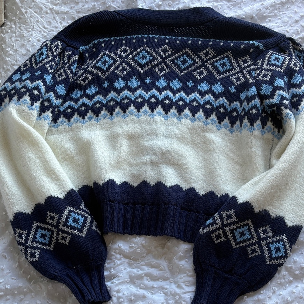 Francesca’s Blue & White Cardigan - Picture 4 of 4
